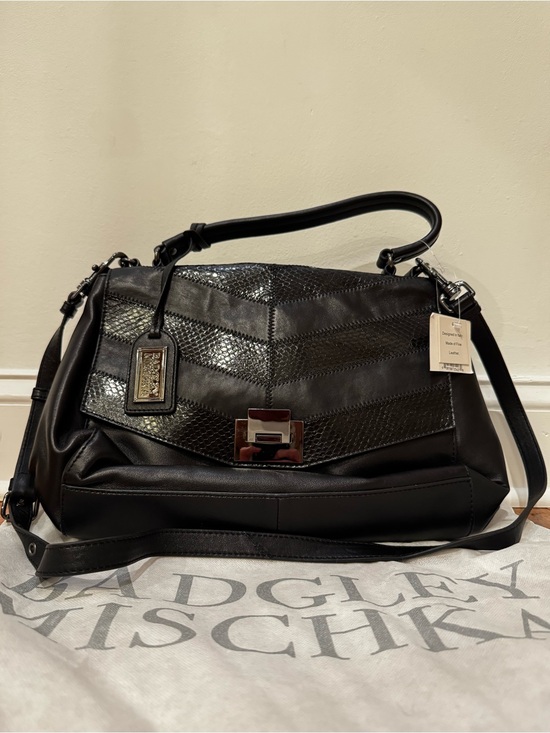 Badgley Mischka Handbags - NWT Badgley Mischka Remy Snake Black Leather Convertible Shoulder Crossbody Bag